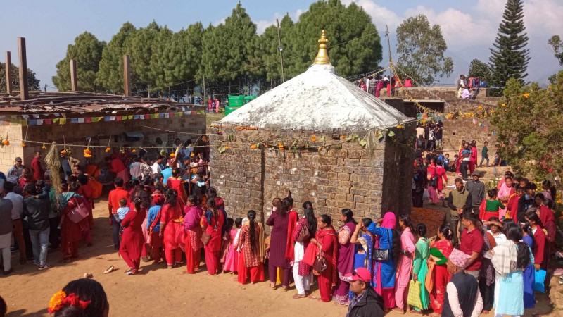 मकवानपुरमा लाग्यो हरिबोधिनी  एकादशीको मेला